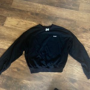 Black “smile” crewneck size medium
